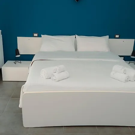 Pensión 19 - And Breakfast