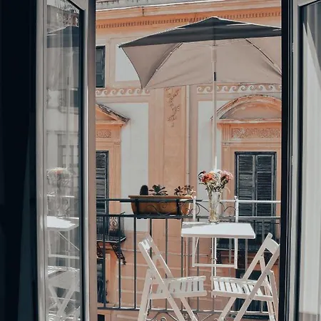 Pensión 19 - And Breakfast